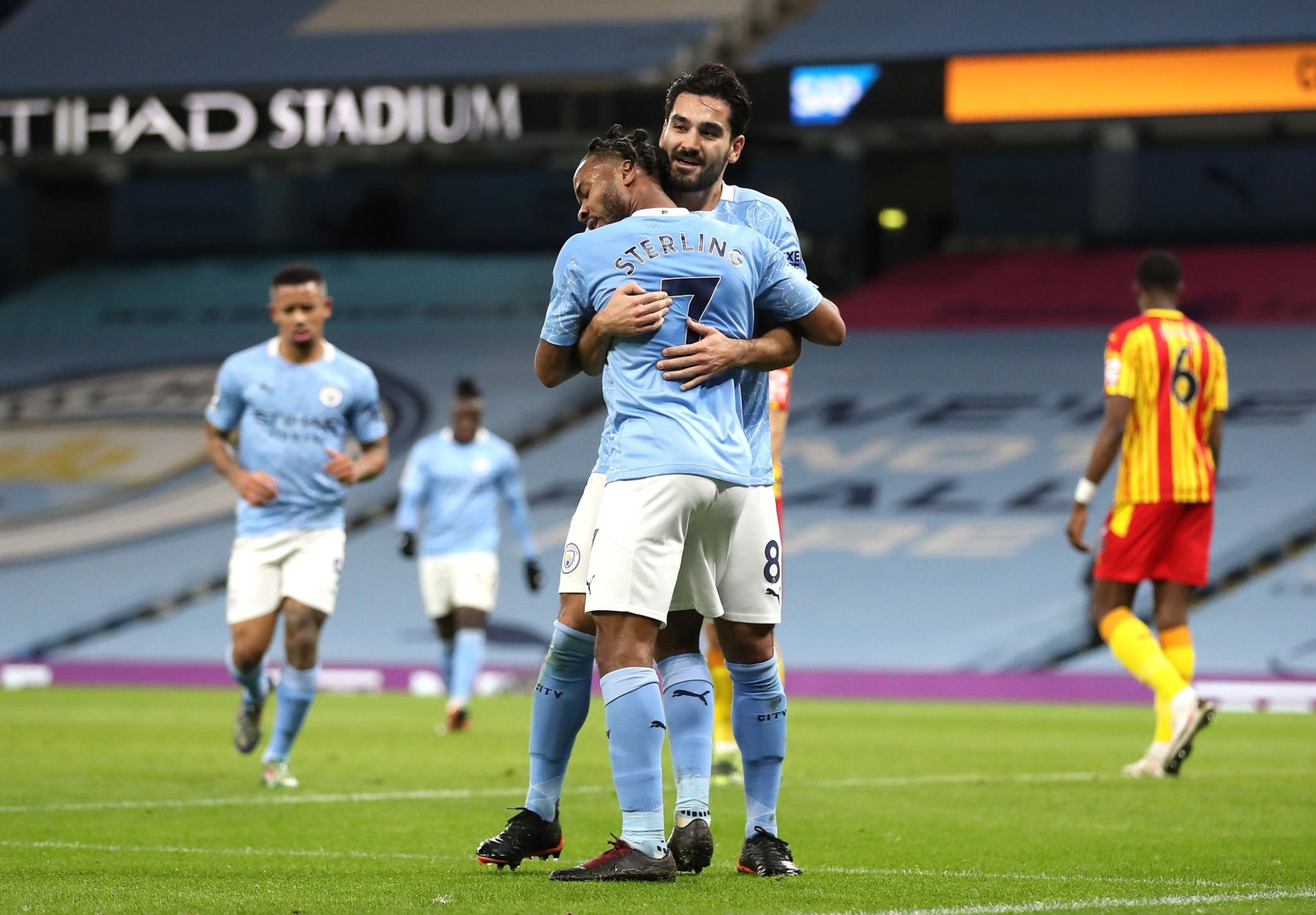 阵尤文的双 阵尤文的双